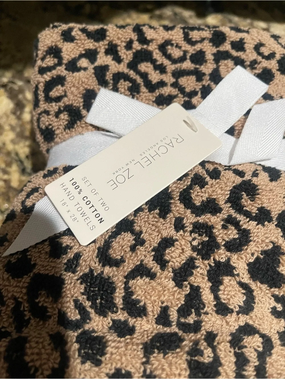 Rachel Zoe 100% Cotton cheetah print hand towel set of (2) 18”x28” Brand New
